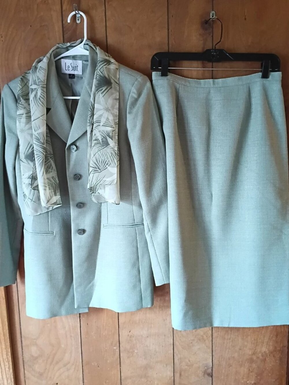 Le Suit Women's Skirt Suit Size 8 Green 2 Piece Blazer Pencil Skirt Polyester